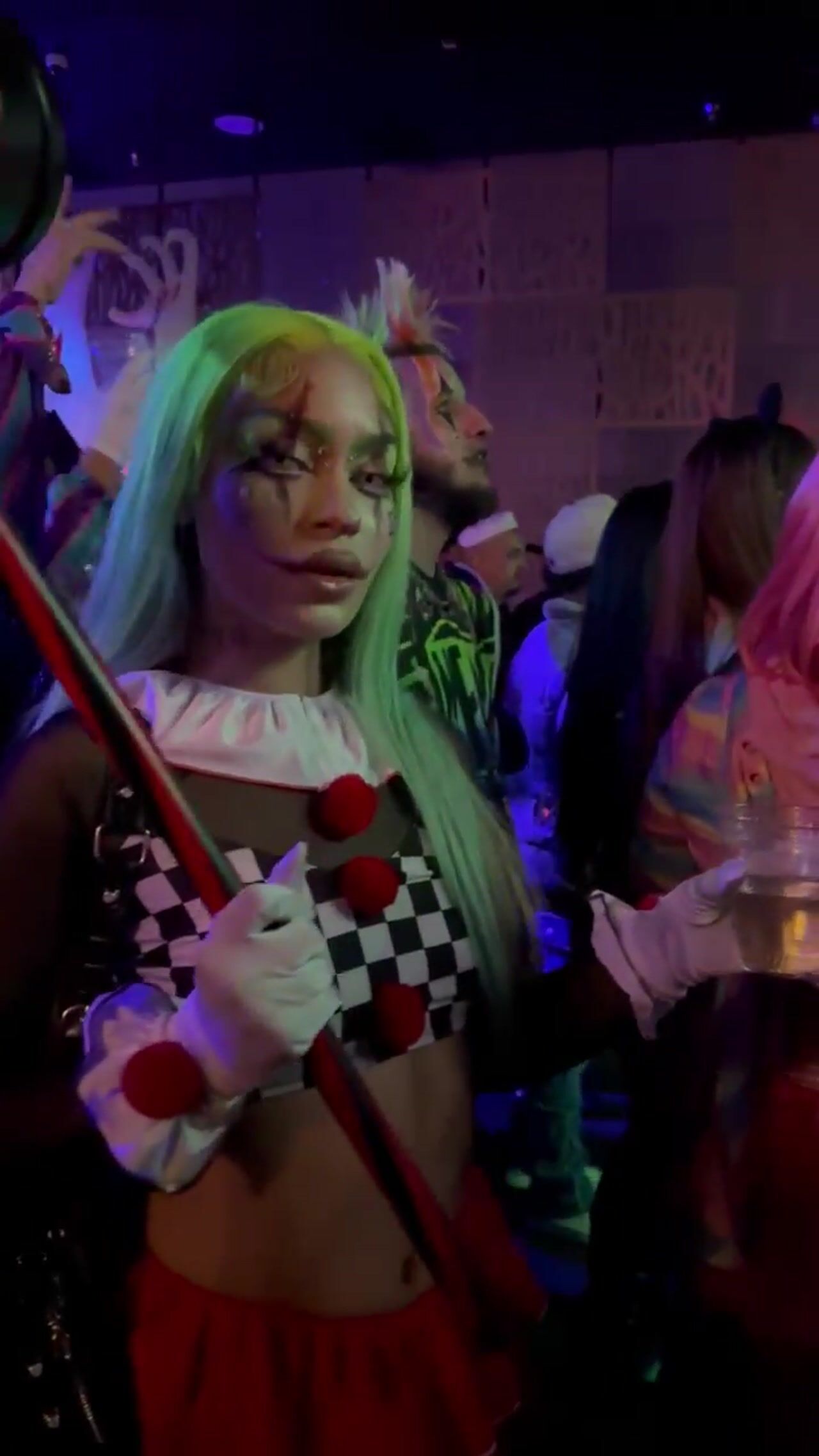 Ayleks took 1st Place as Harley Quinn