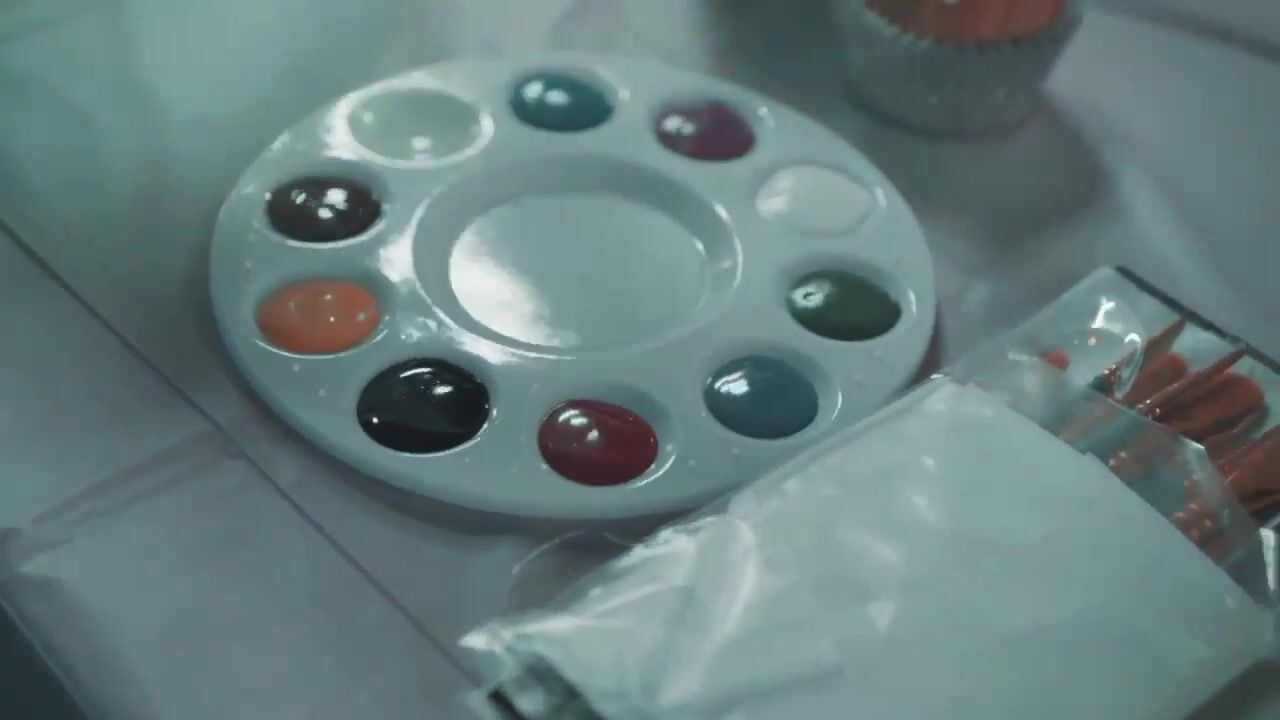 The Puff N Paint!!