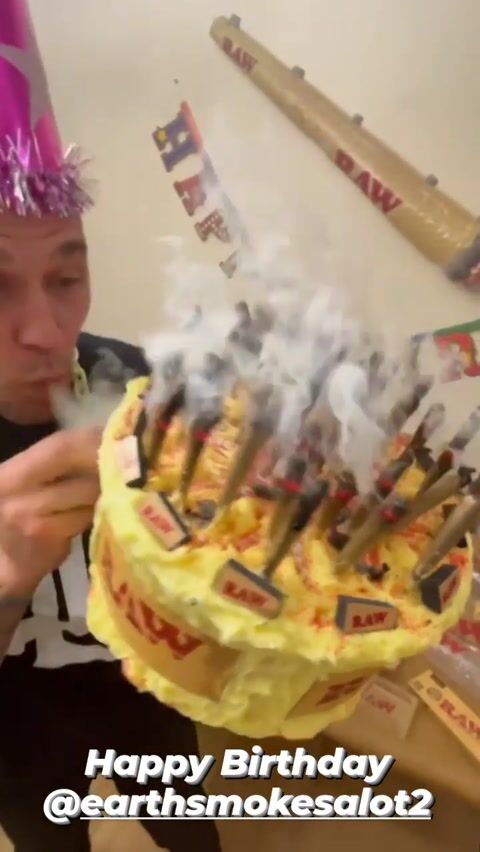 Earthsmokesalot