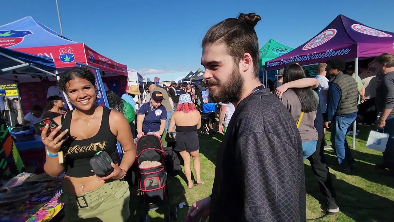 The happiest woman at Kushstock with her new Happy Kit