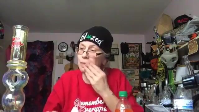 High Friends with Dabbing Granny