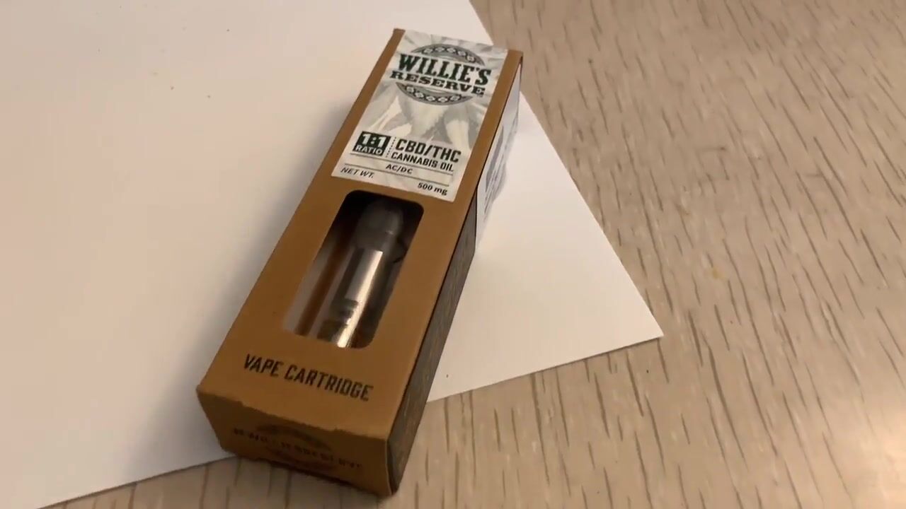 Strain Review : ACDC : Distillate : Willie's Reserve