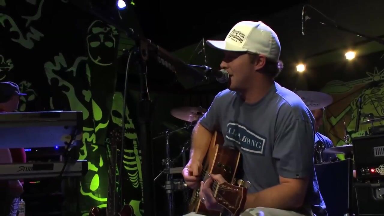 Ain't Got a Lot of Money - Slightly Stoopid