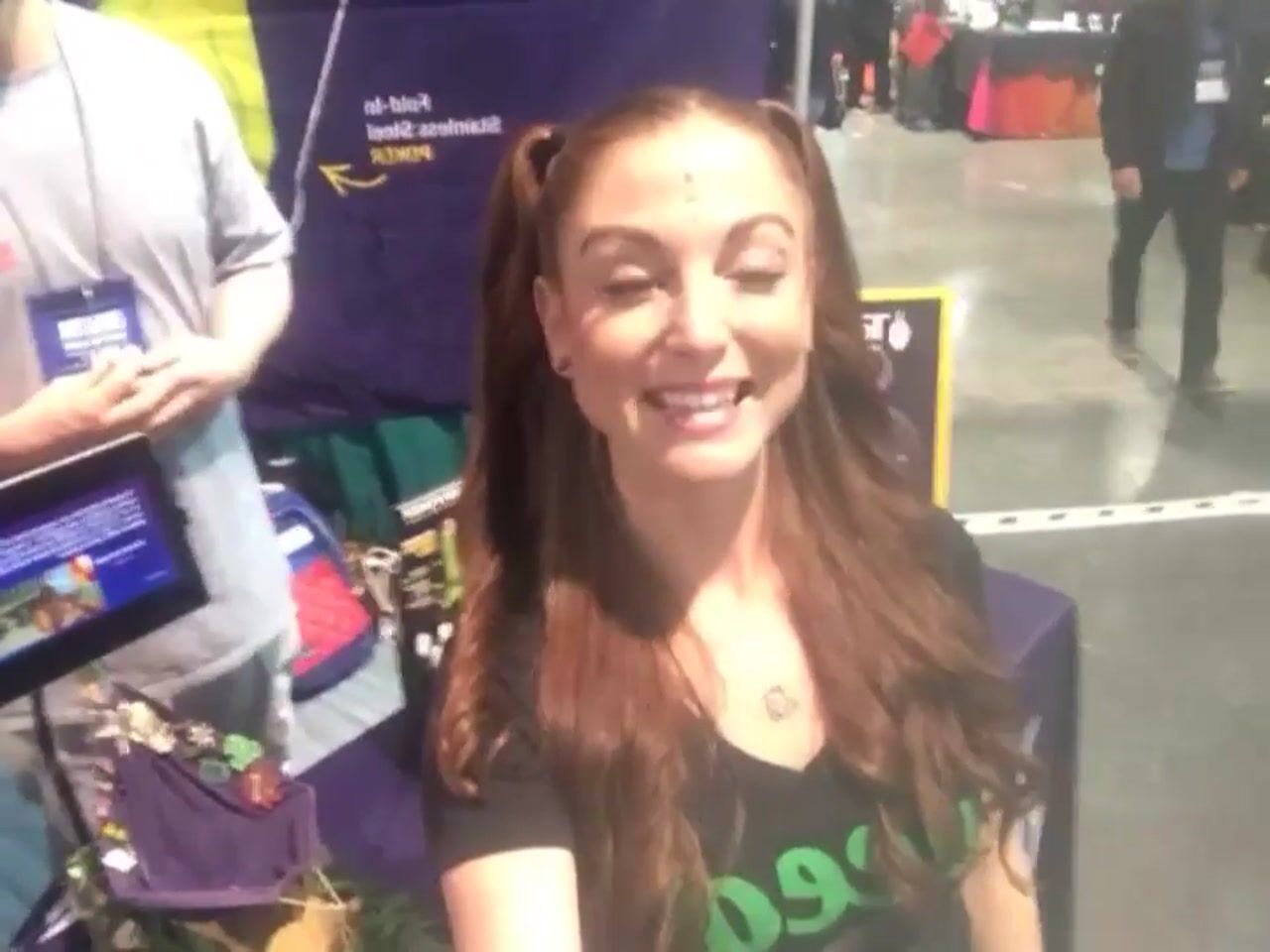 The Love Fairy found TokerPoker at the Champs Trade Show