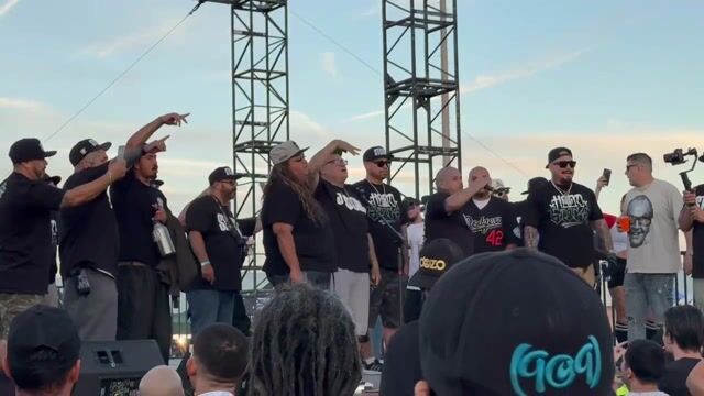 Kushstock brings on a crowd of performers!
