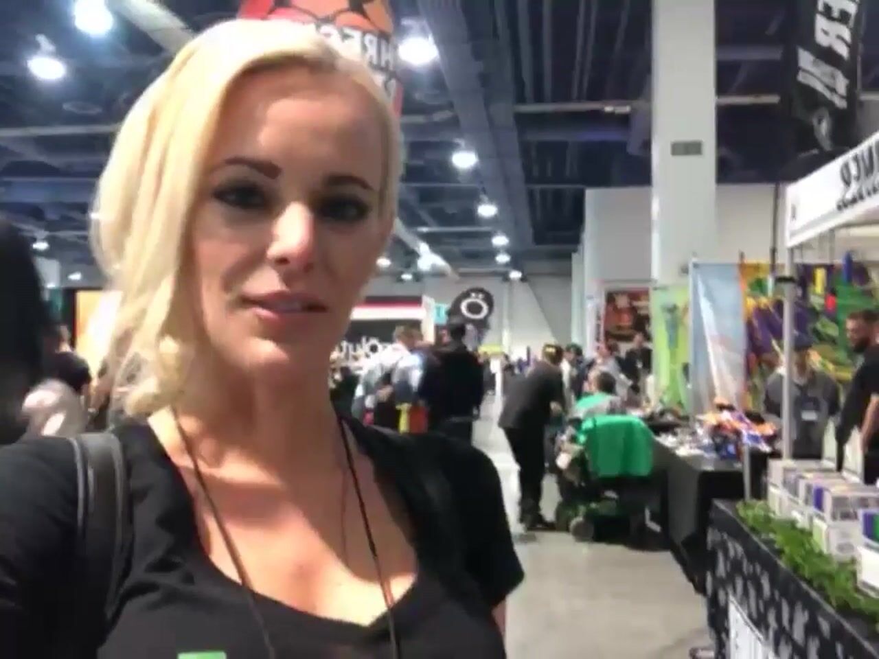 CannaSmack went live with Ms WeedTV Ali Morris